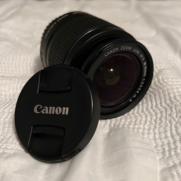 Canon zoom lens 18-55mm 1: 3.5-5.6